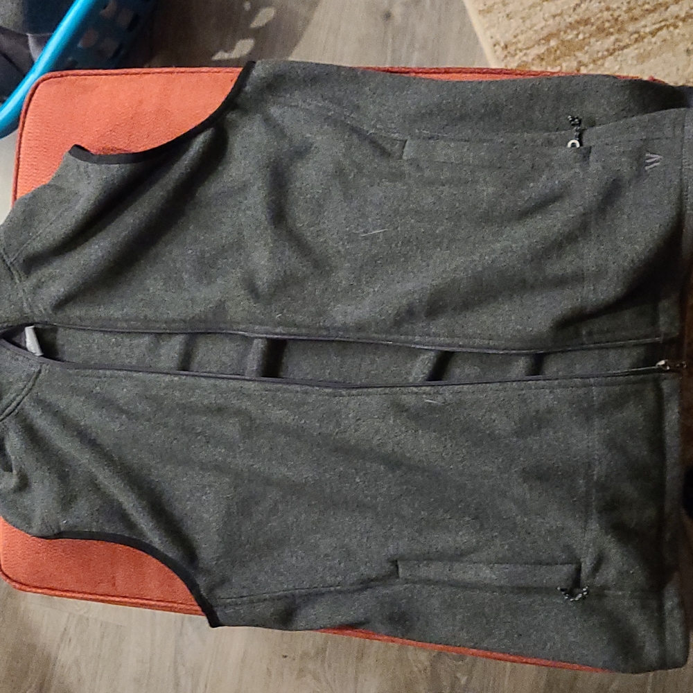 men's vest grey no-sleeve vest